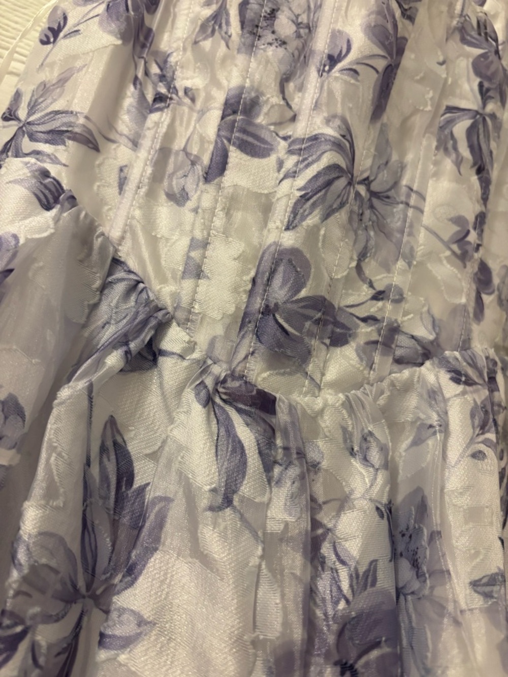 NEW OLIA ROMPER - Picture 3 of 7